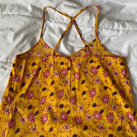 Hollister yellow floral tank top - Picture 5 of 5